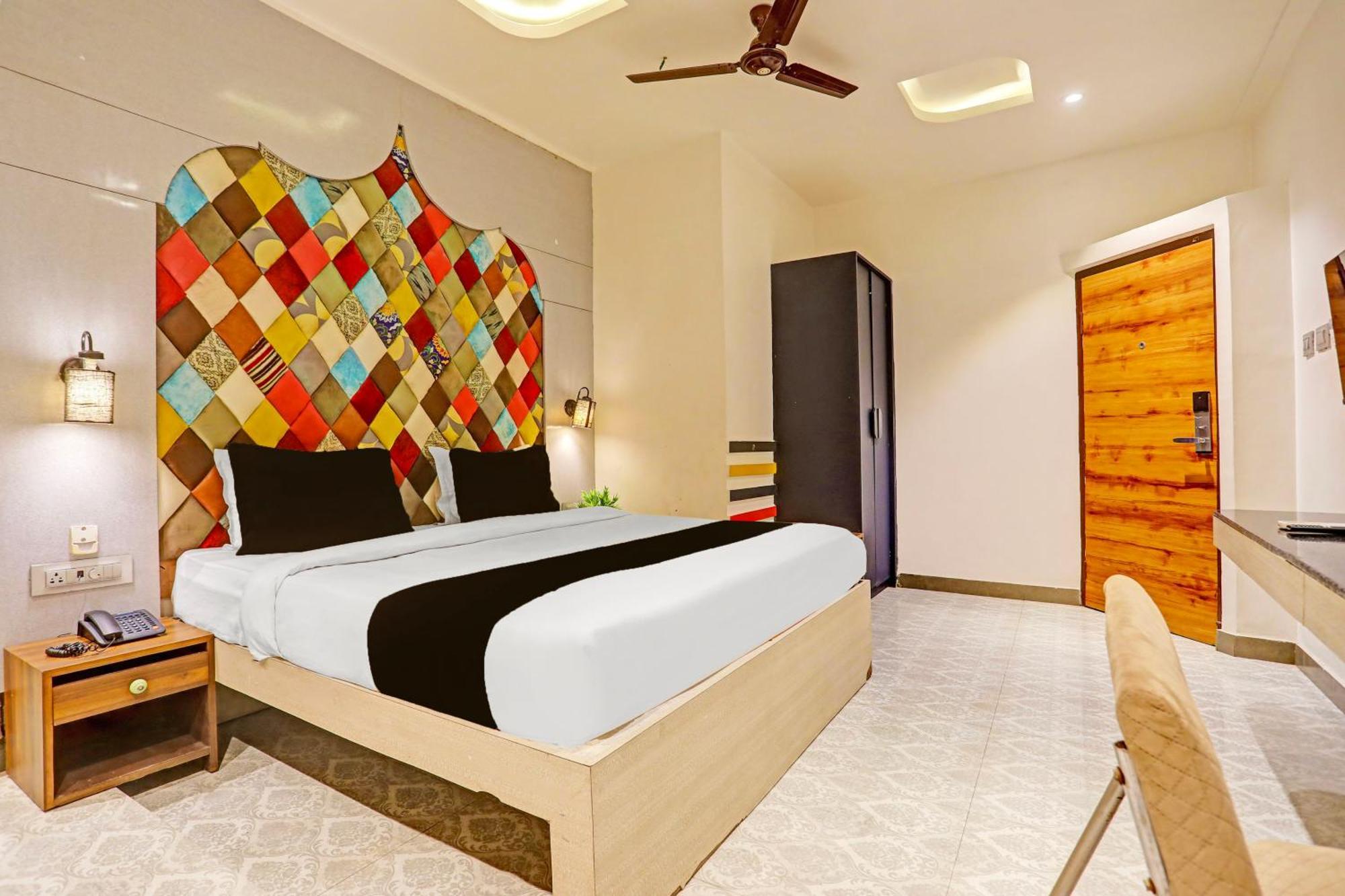 Super Townhouse Cantonment Varanasi Formerly Sarin Inn Exteriér fotografie