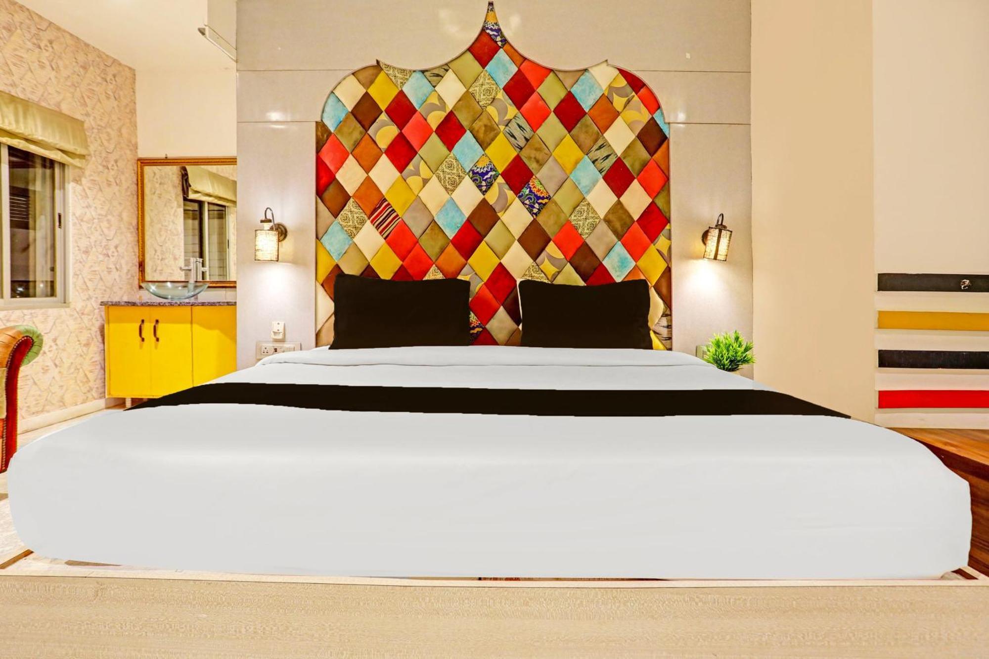 Super Townhouse Cantonment Varanasi Formerly Sarin Inn Exteriér fotografie